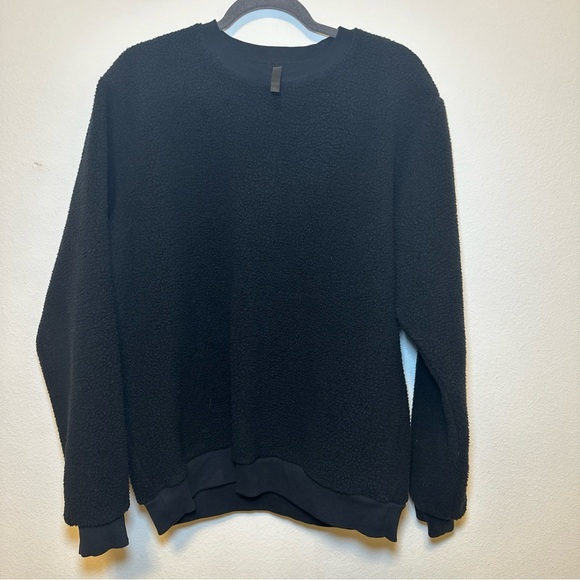 Fabletics Fuzzy Sweater Sherpa Men’s Large - Picture 5 of 5